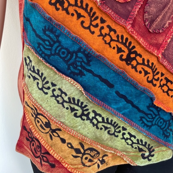 Boho patchwork t shirt made in Nepal - Picture 2 of 6